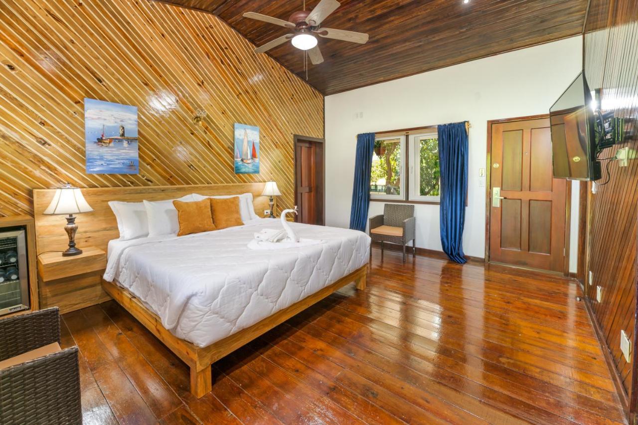 Hotel And Dive Center Roatan Yacht Club French Harbour 外观 照片