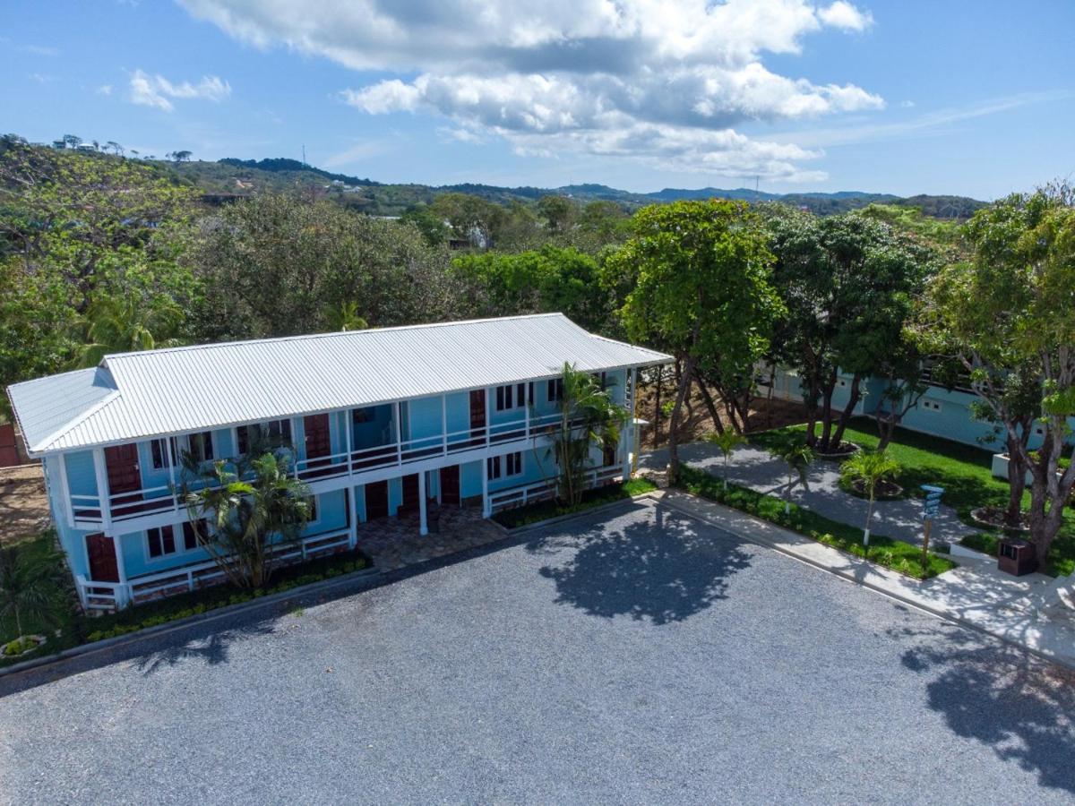Hotel And Dive Center Roatan Yacht Club French Harbour 外观 照片
